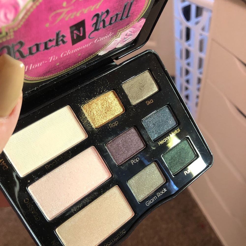 Too faced rock n roll palette